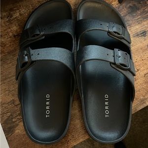 Torrid Black Sandals Size 11W.